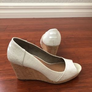 Tom’s Canvas Wedge Heels